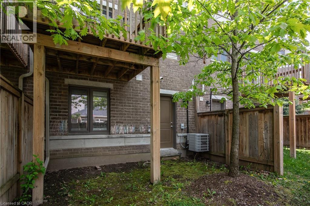 70 WILLOWRUN Drive Unit# J-3 thumbnail 27