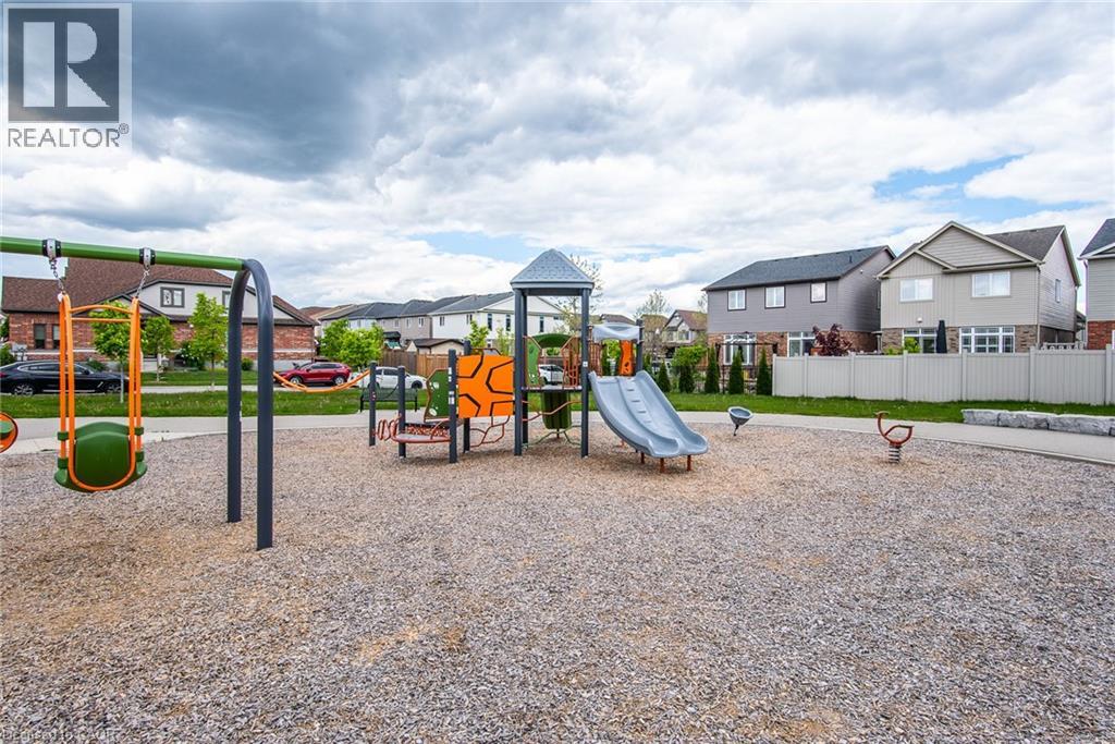 70 WILLOWRUN Drive Unit# J-3 thumbnail 35