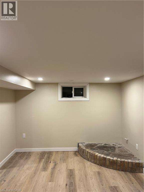 154 CHURCH Street thumbnail 3