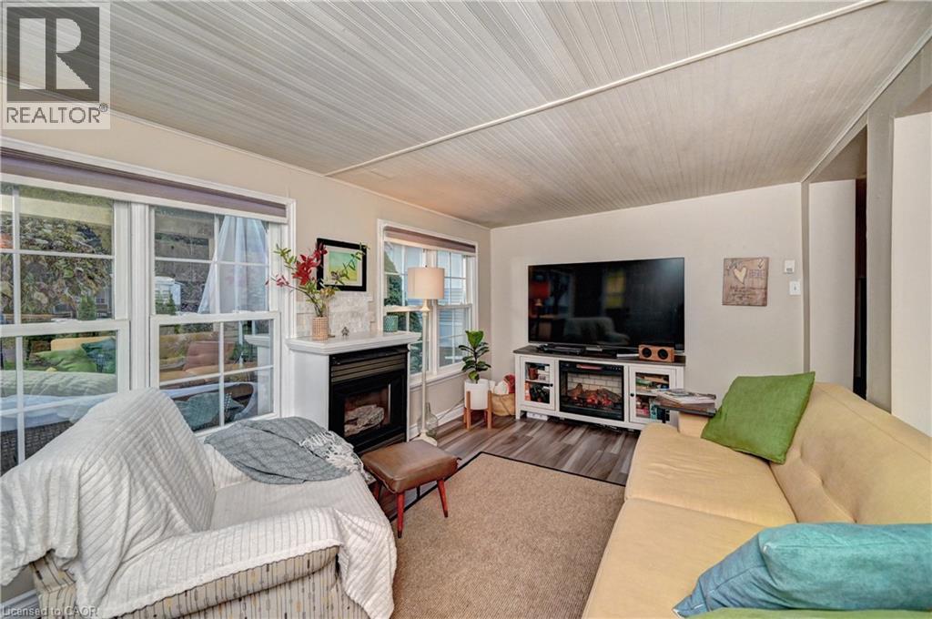 580 BEAVER CREEK Road Unit# 223 thumbnail 14