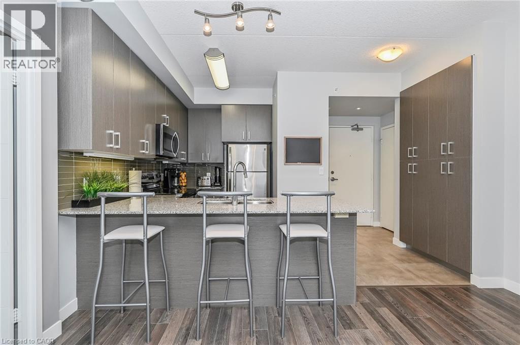 62 BALSAM Street Unit# H204 thumbnail 4