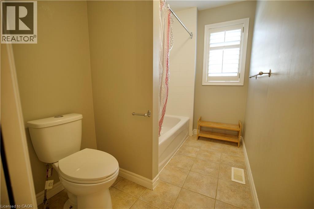 711 CEDAR BEND Drive thumbnail 37