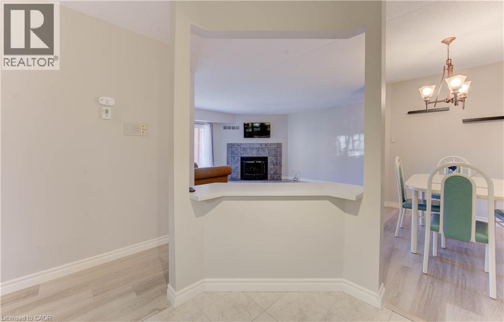 3085 KINGSWAY Drive Unit# 27 thumbnail 12