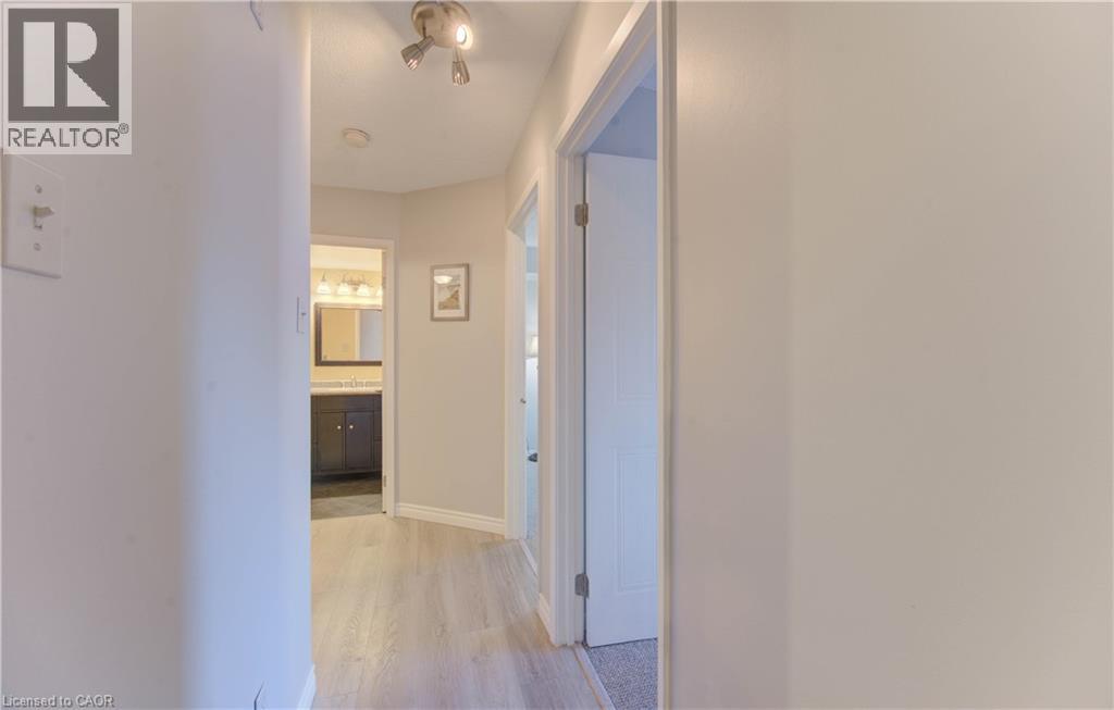 3085 KINGSWAY Drive Unit# 27 thumbnail 16