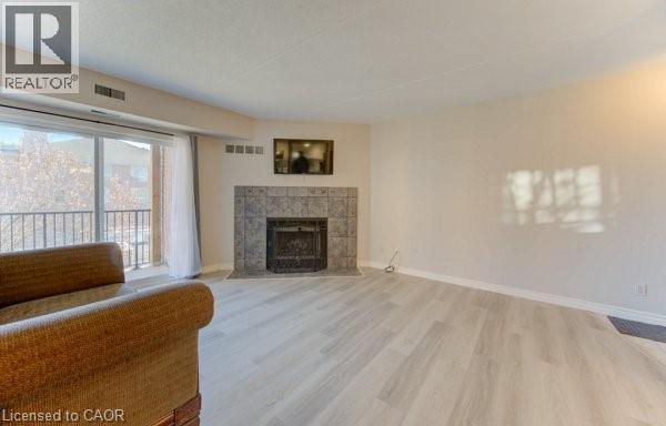 3085 KINGSWAY Drive Unit# 27 thumbnail 8