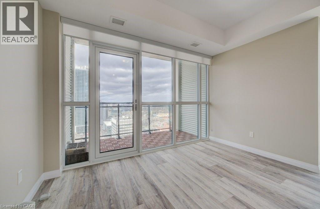 60 CHARLES Street W Unit# 2210 thumbnail 11