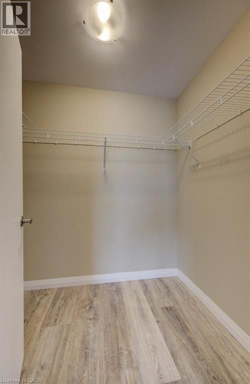 60 CHARLES Street W Unit# 2210 thumbnail 21