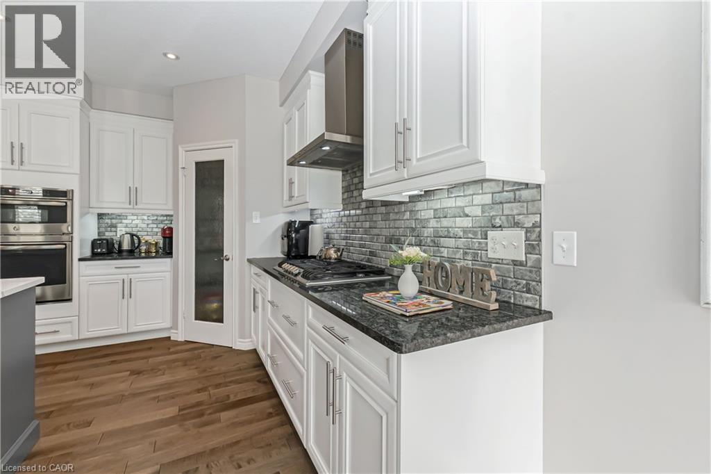 56 SMITH'S CREEK Drive thumbnail 10