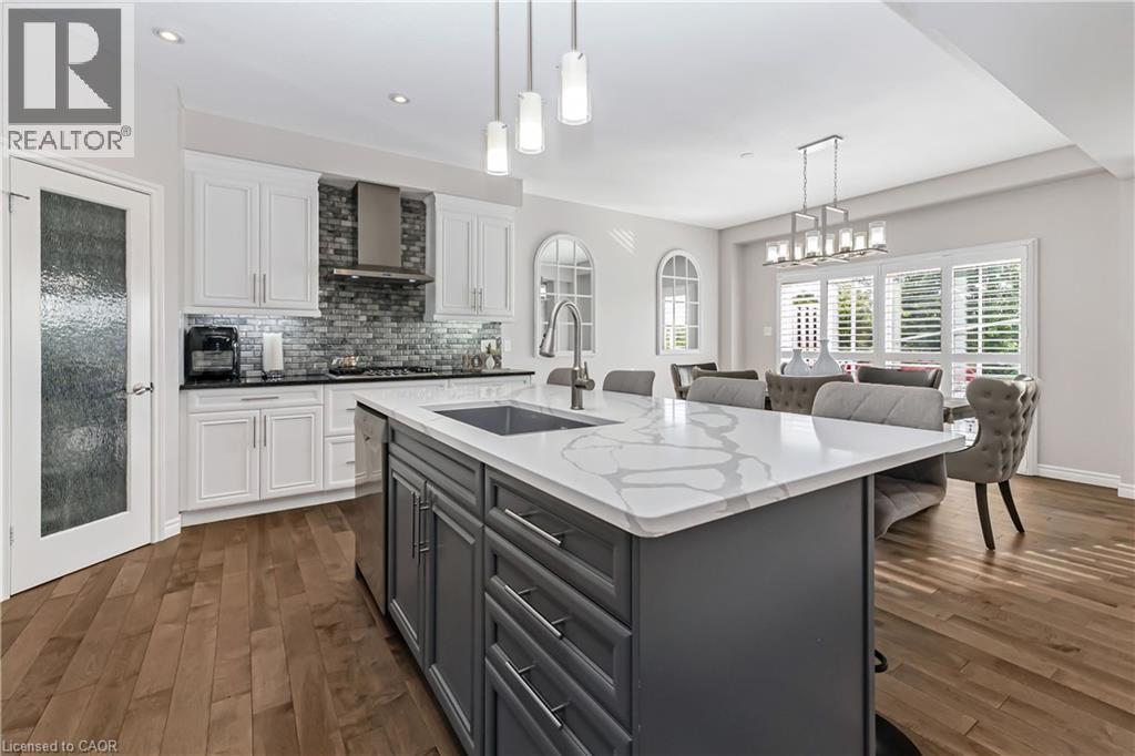 56 SMITH'S CREEK Drive thumbnail 12