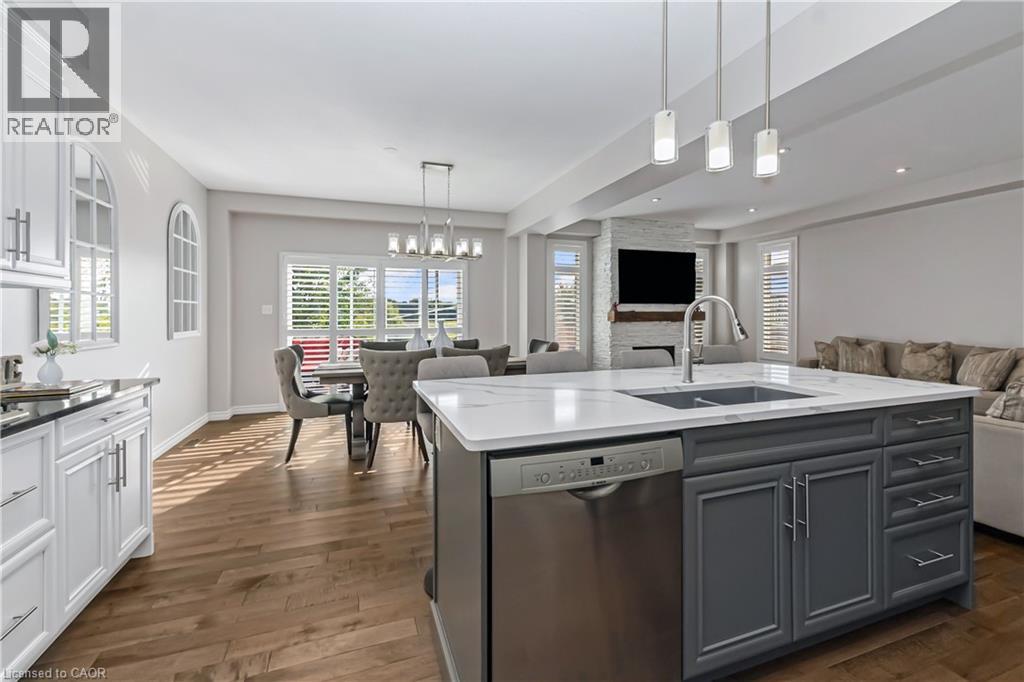 56 SMITH'S CREEK Drive thumbnail 13