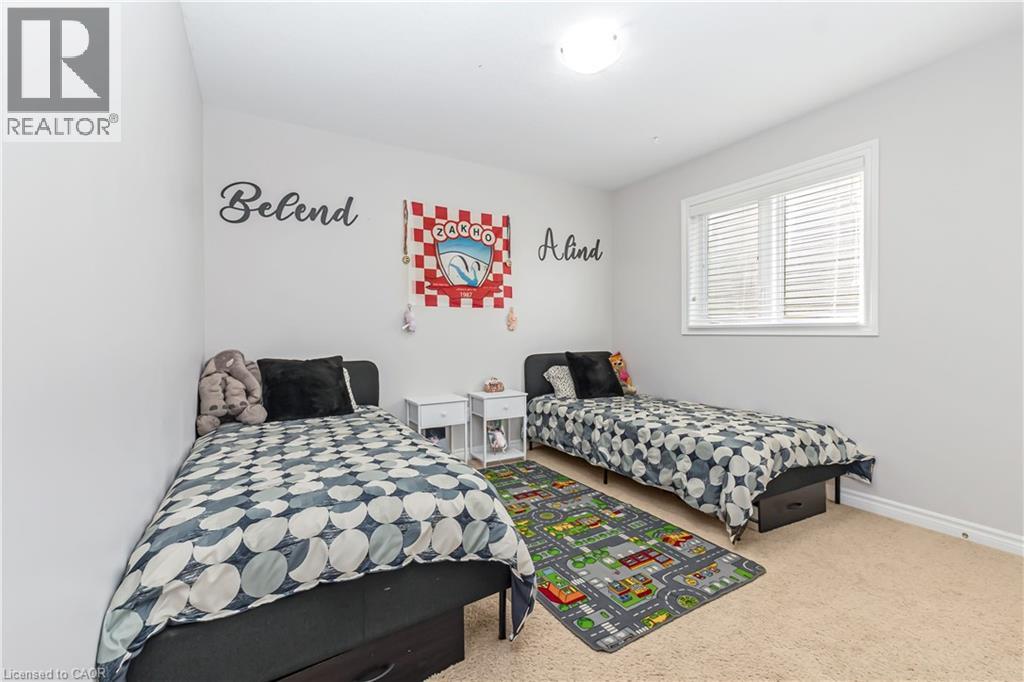 56 SMITH'S CREEK Drive thumbnail 32