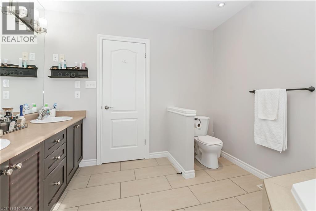 56 SMITH'S CREEK Drive thumbnail 37