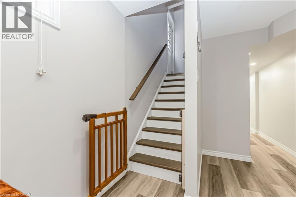 56 SMITH'S CREEK Drive thumbnail 40