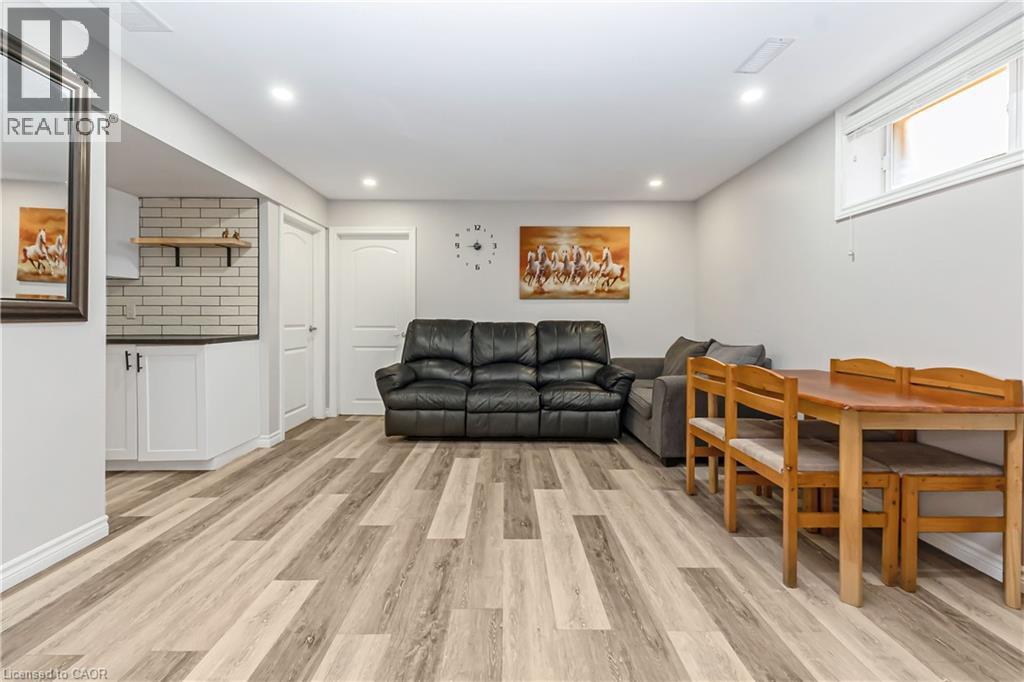 56 SMITH'S CREEK Drive thumbnail 44