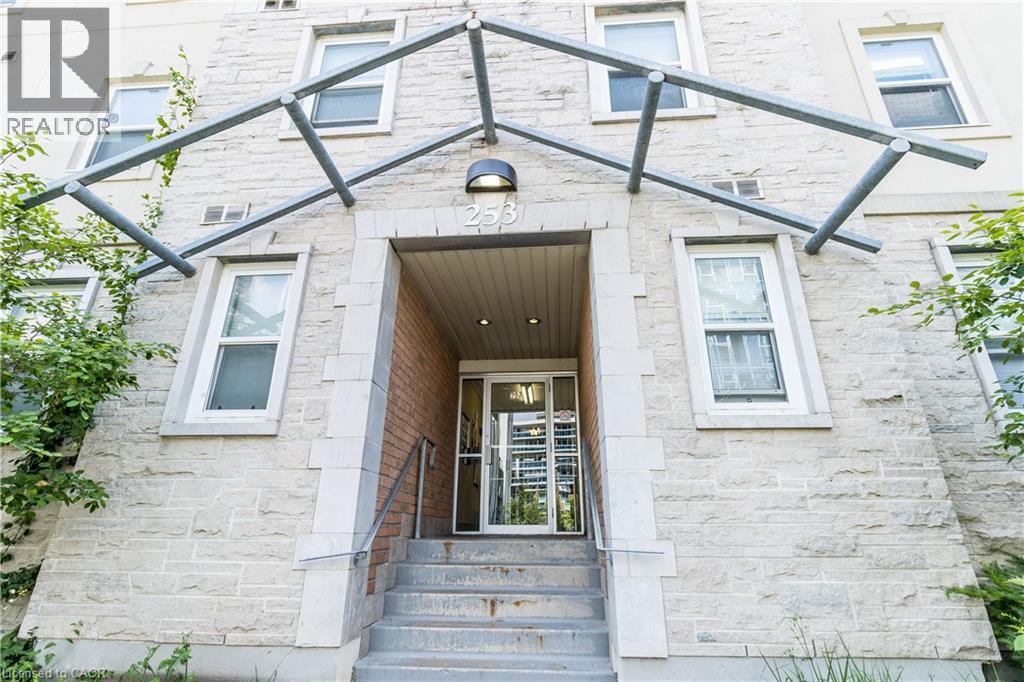 253 LESTER Street Unit# 101 thumbnail 5