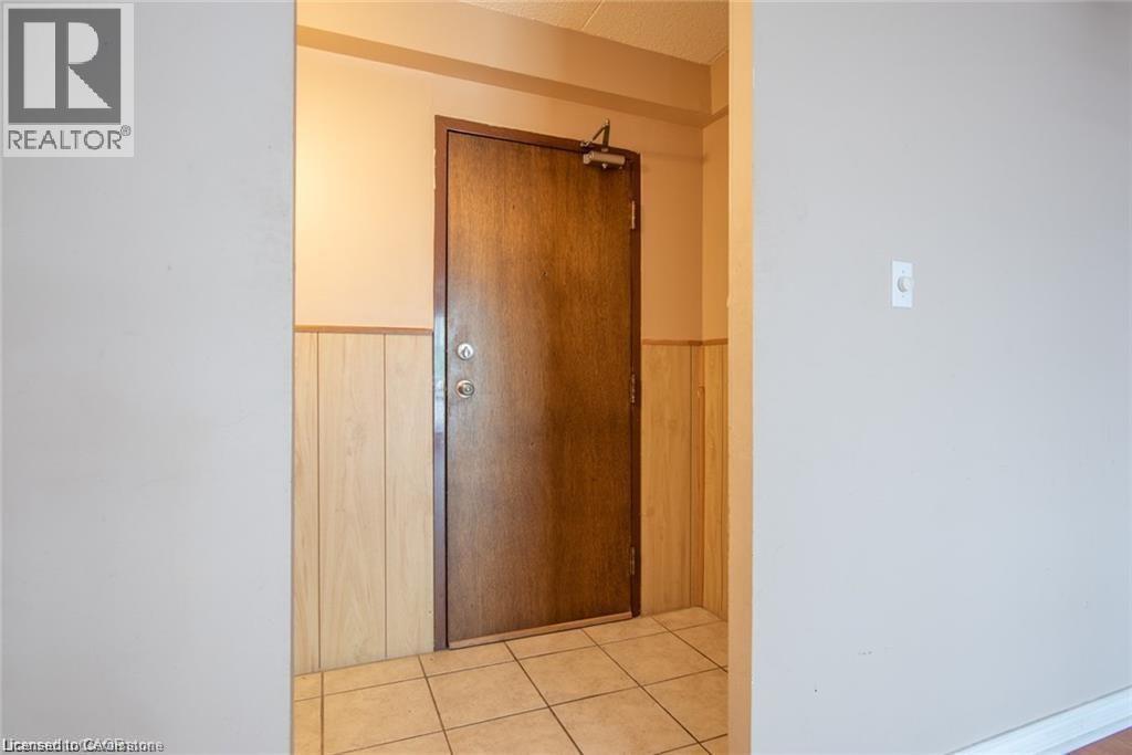 71 VANIER Drive Unit# 211 thumbnail 3