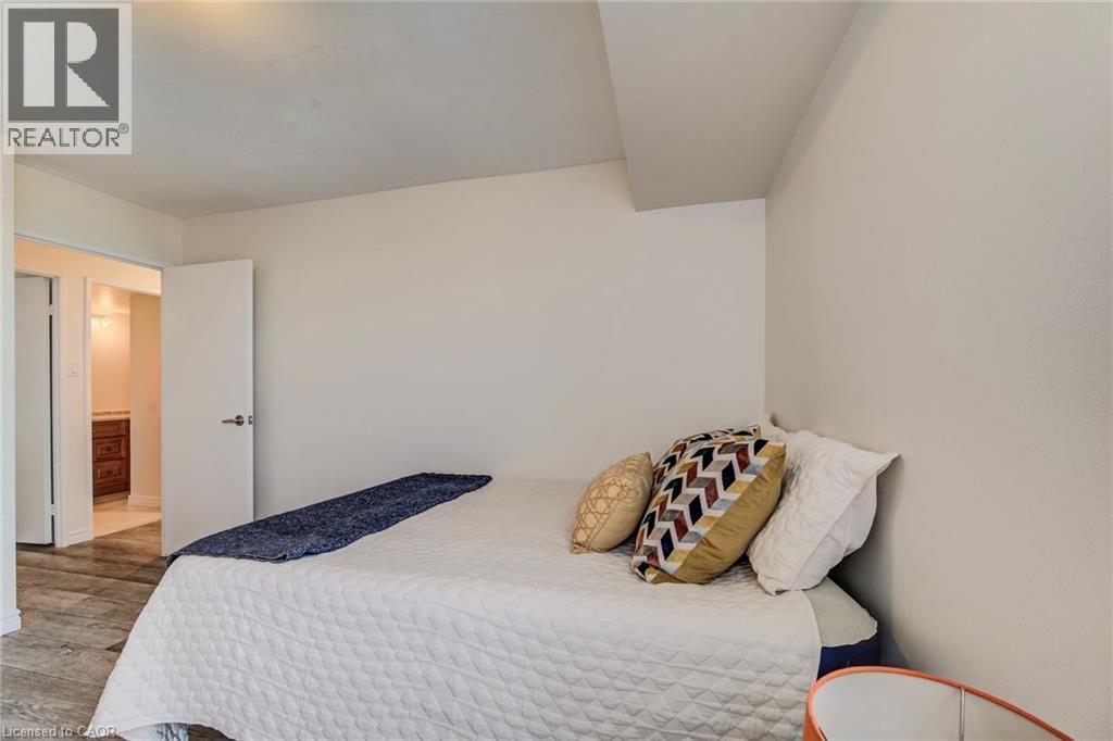 81 CHURCH Street Unit# 1504 thumbnail 23