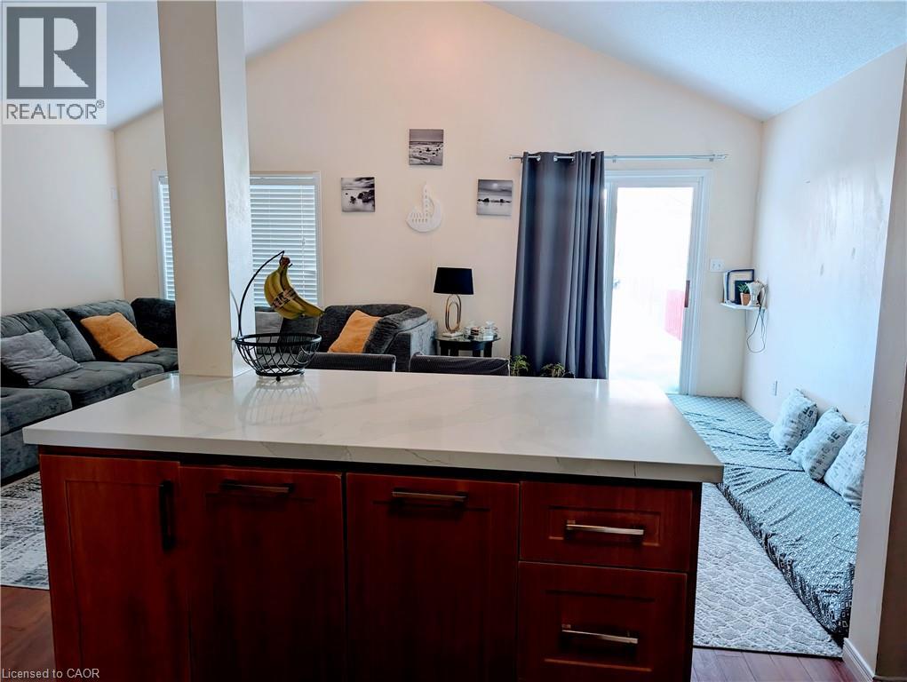 520 CHABLIS Drive thumbnail 8