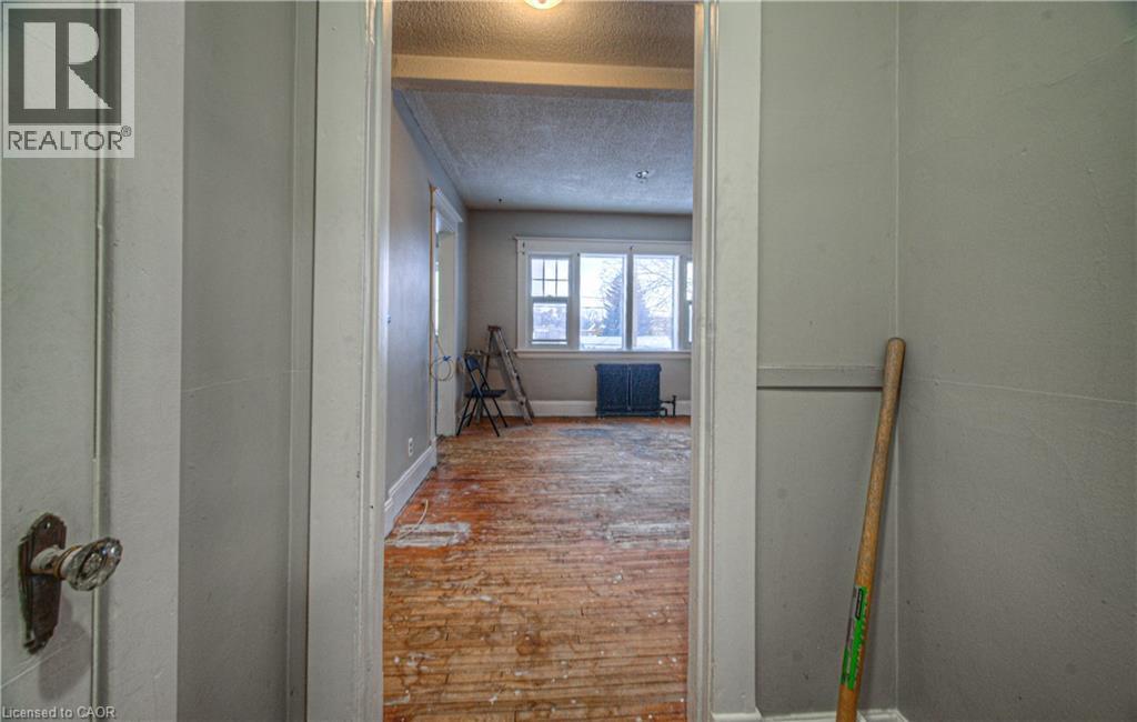 916 QUEENSTON Road thumbnail 28