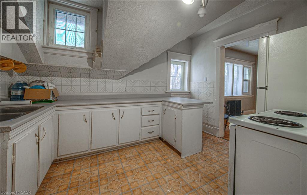 916 QUEENSTON Road thumbnail 36