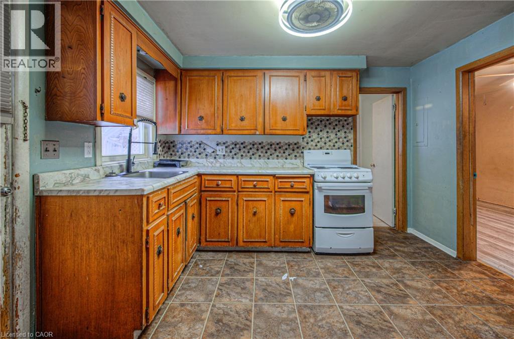 916 QUEENSTON Road thumbnail 43