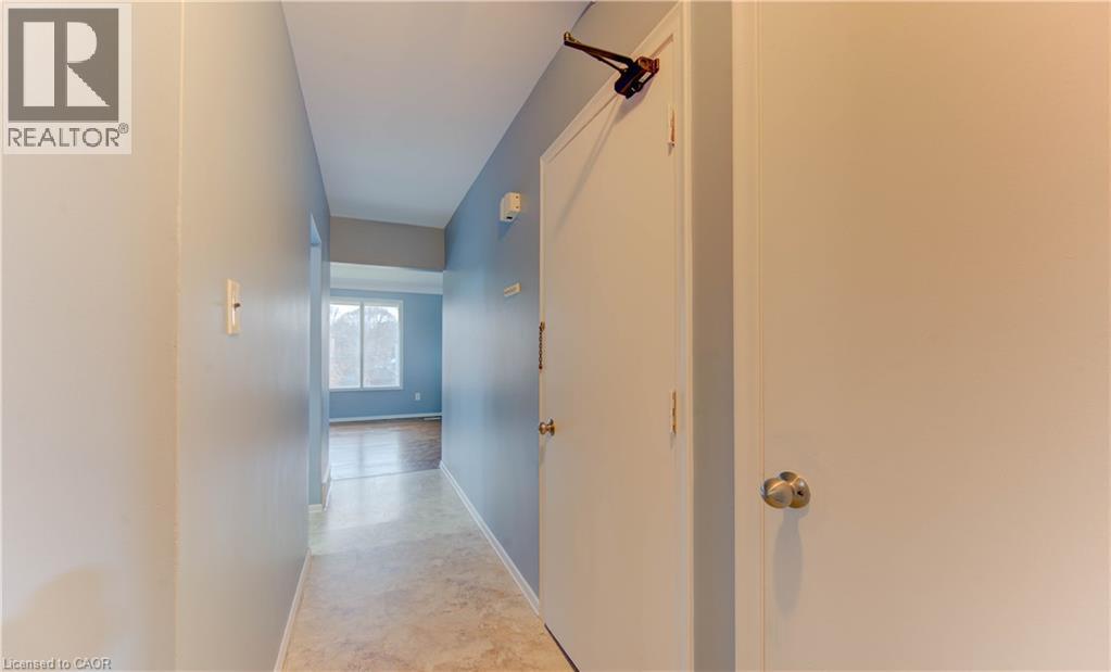 27 MARGARET Avenue N thumbnail 14