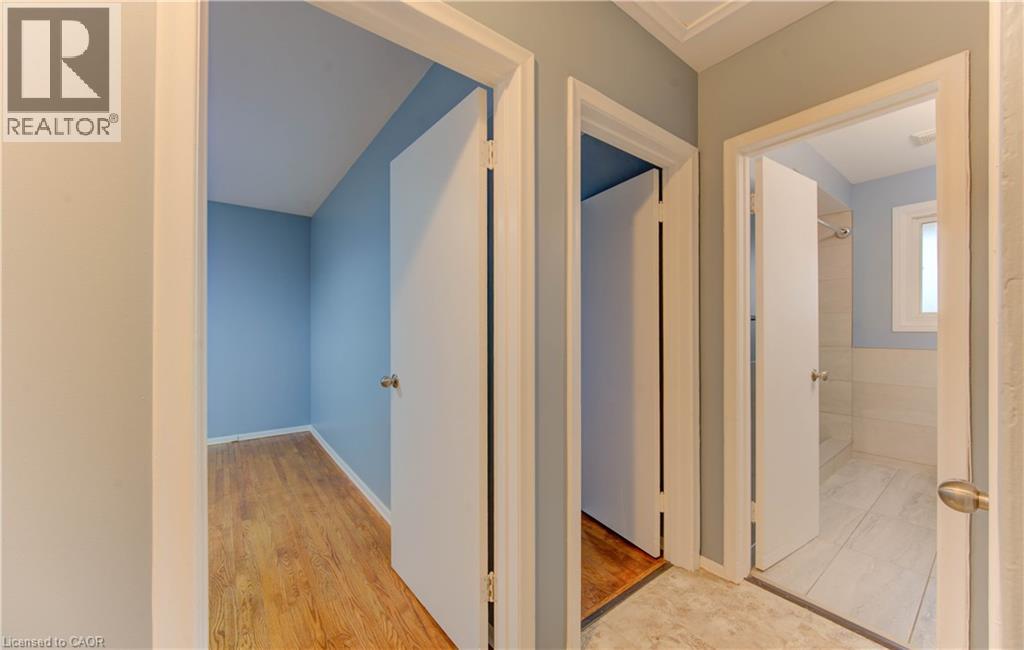 27 MARGARET Avenue N thumbnail 15