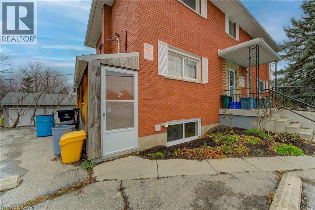 27 MARGARET Avenue N thumbnail 32