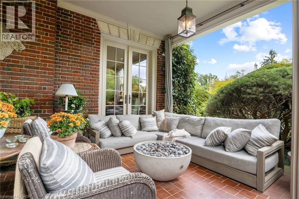 33 SALISBURY Avenue thumbnail 38