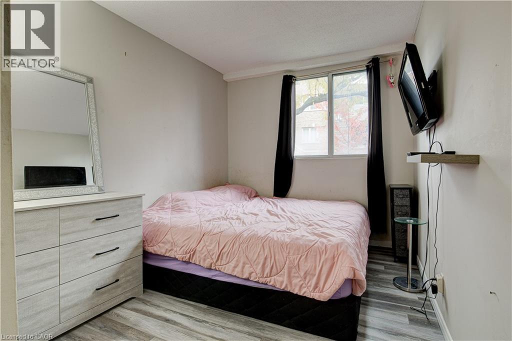 18 HOLBORN Court Unit# 104 thumbnail 13