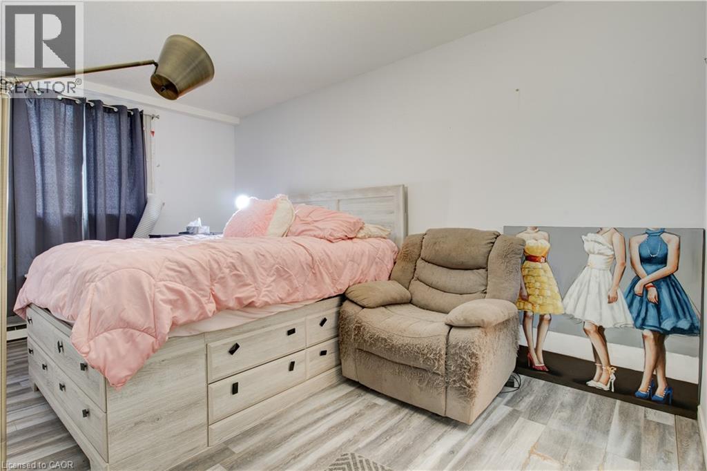 18 HOLBORN Court Unit# 104 thumbnail 15