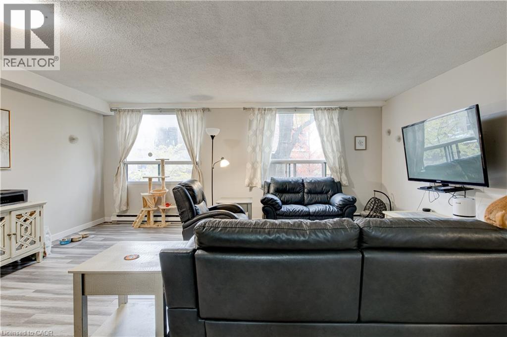 18 HOLBORN Court Unit# 104 thumbnail 7