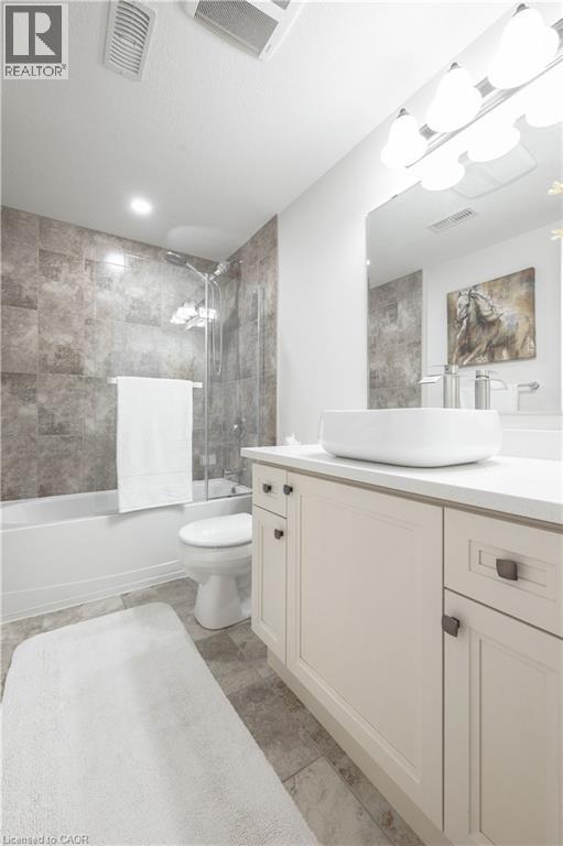 255 MAITLAND Street Unit# 2C thumbnail 19