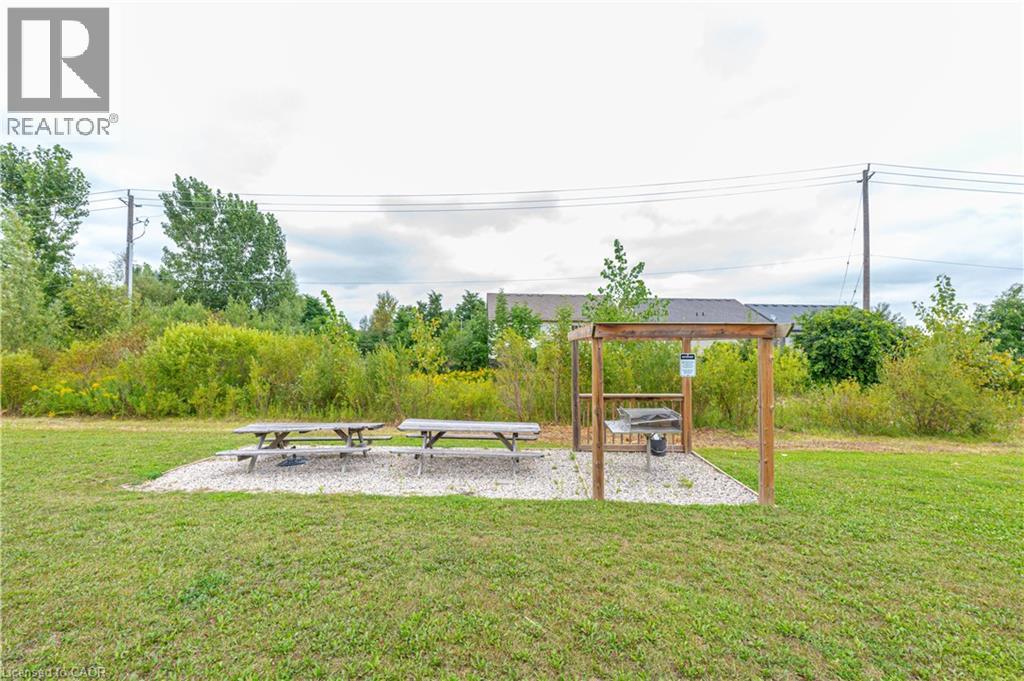 255 MAITLAND Street Unit# 2C thumbnail 38