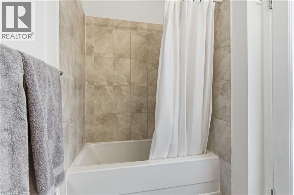 85 SPRUCE Street N Unit# 203 thumbnail 32