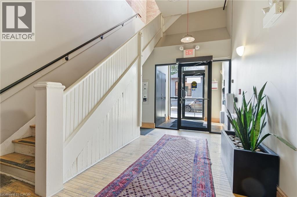 85 SPRUCE Street N Unit# 203 thumbnail 8