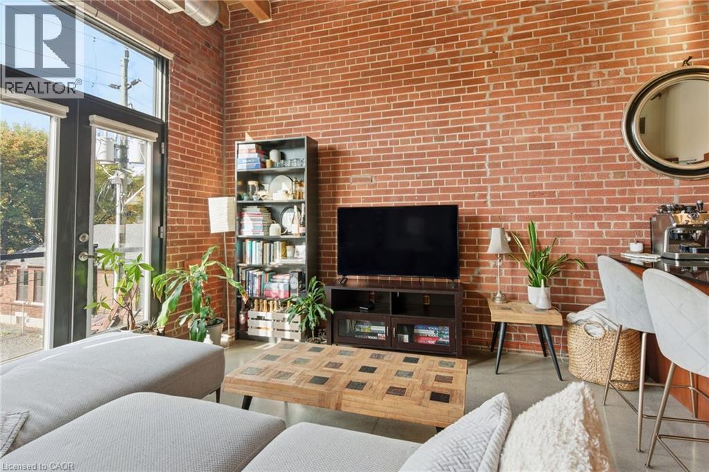 85 SPRUCE Street N Unit# 203 thumbnail 17