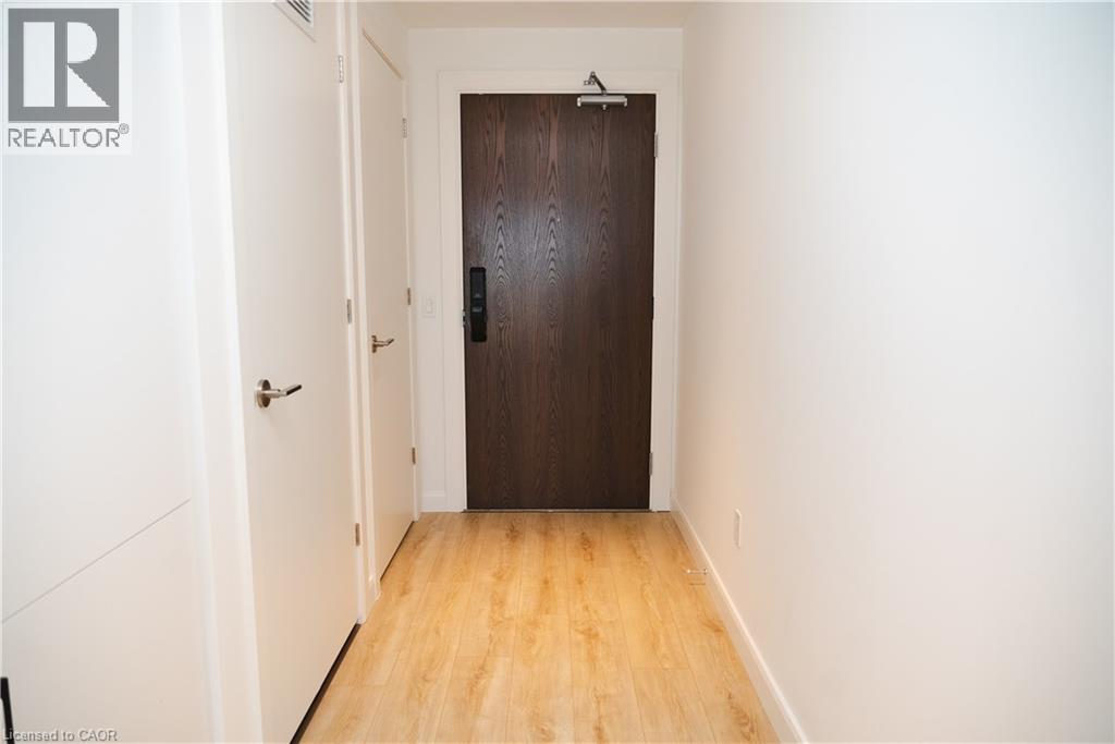 741 KING Street W Unit# 1704 thumbnail 6