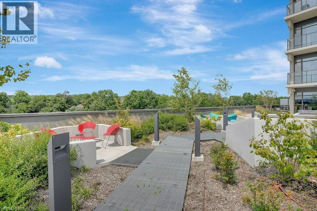 15 GLEBE Street Unit# 1511 thumbnail 4