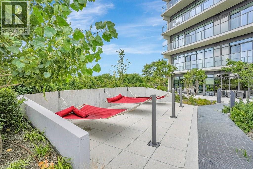 15 GLEBE Street Unit# 1511 thumbnail 6