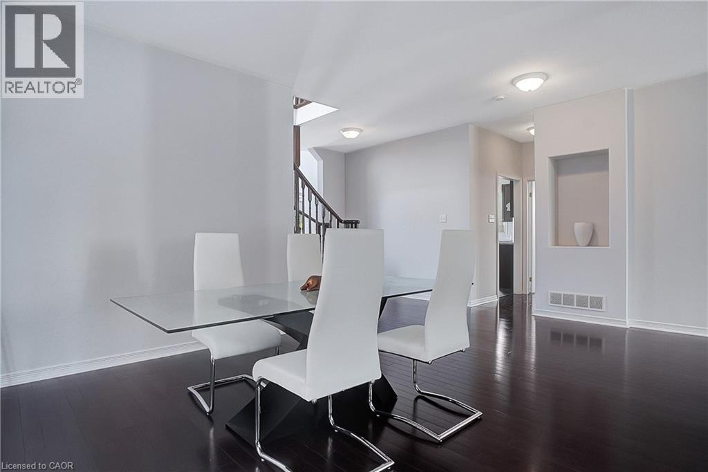 320 ROBERT FERRIE Drive thumbnail 10