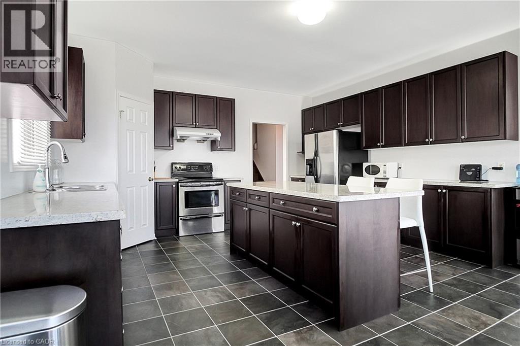 320 ROBERT FERRIE Drive thumbnail 14