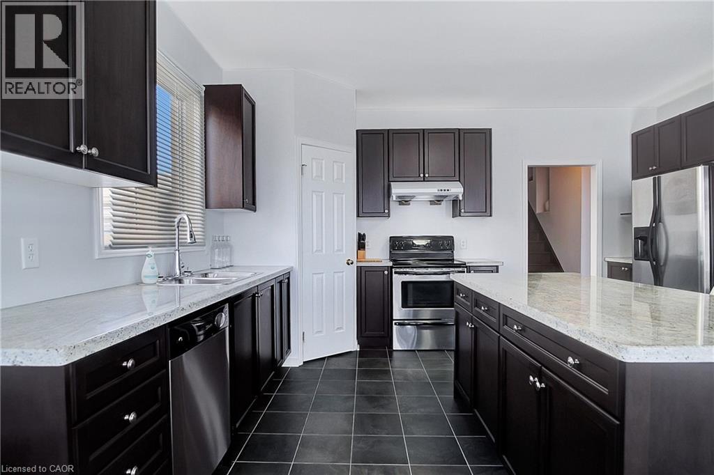 320 ROBERT FERRIE Drive thumbnail 17