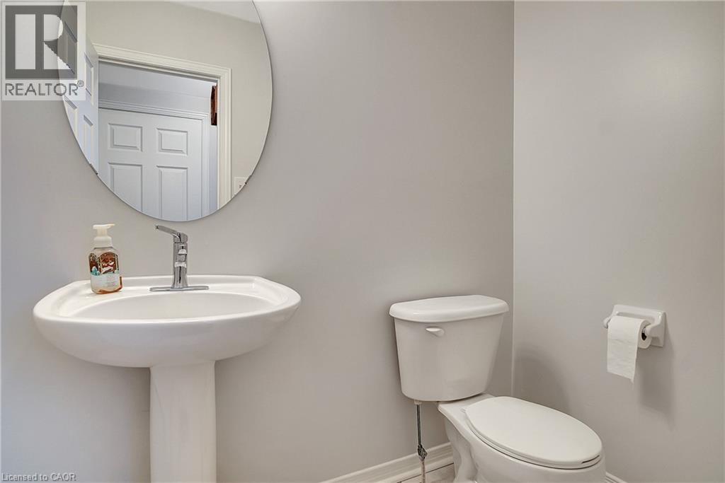 320 ROBERT FERRIE Drive thumbnail 20