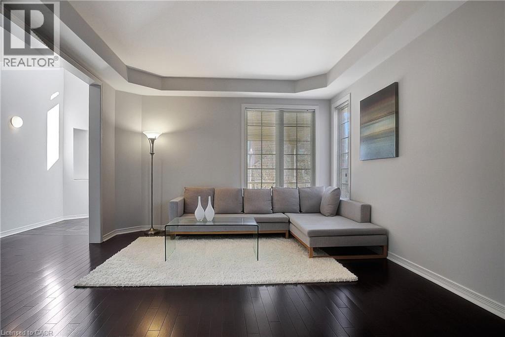 320 ROBERT FERRIE Drive thumbnail 3