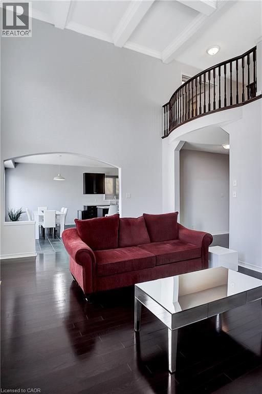 320 ROBERT FERRIE Drive thumbnail 9