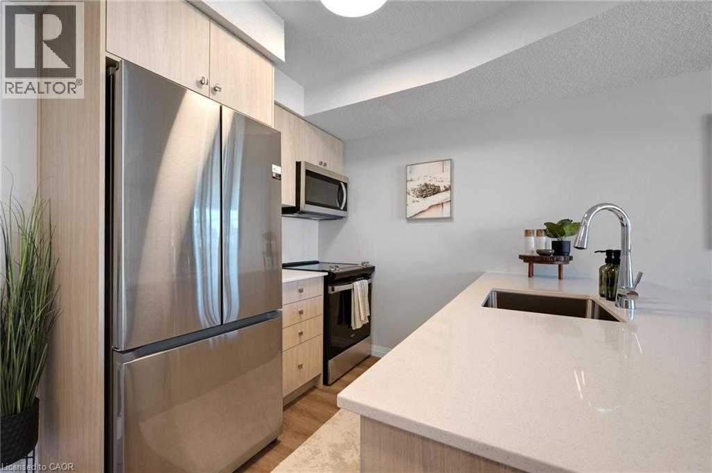 410 NORTHFIELD Drive W Unit# E10 thumbnail 7