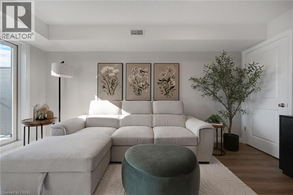 410 NORTHFIELD Drive W Unit# E16 thumbnail 17