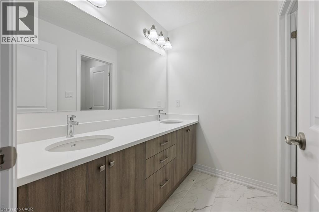 107 WINTER WREN Crescent thumbnail 33