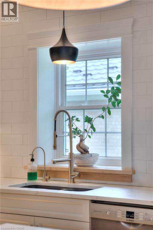 38 SHIRK Place thumbnail 21